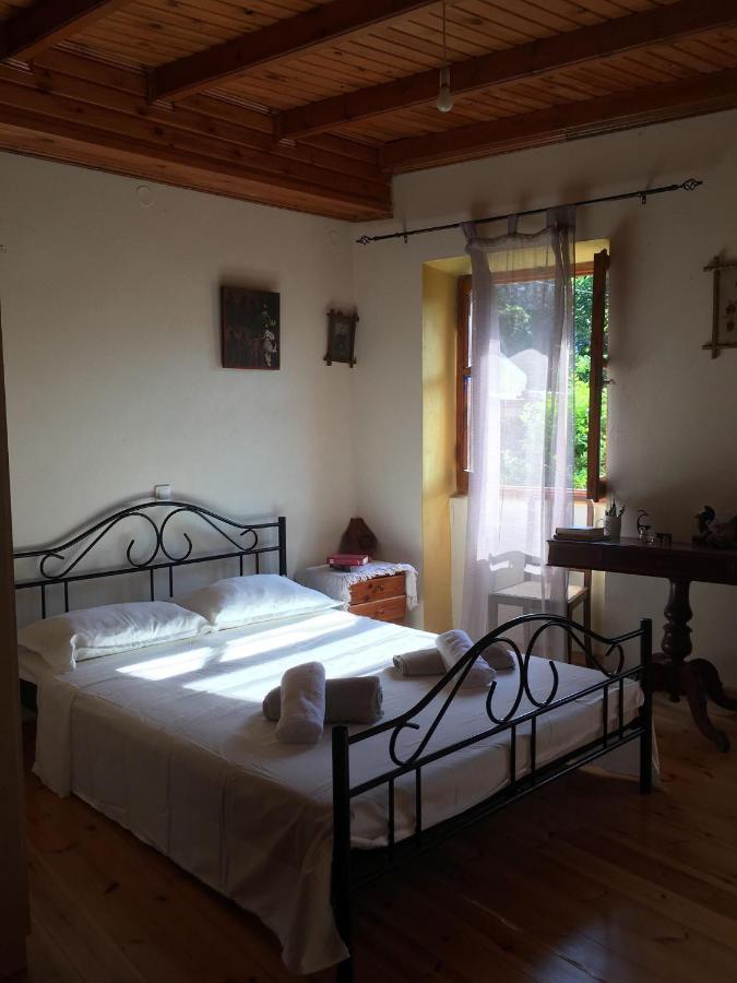 Country Traditional House In Corfu Village, Greece Sinarádes Exterior foto