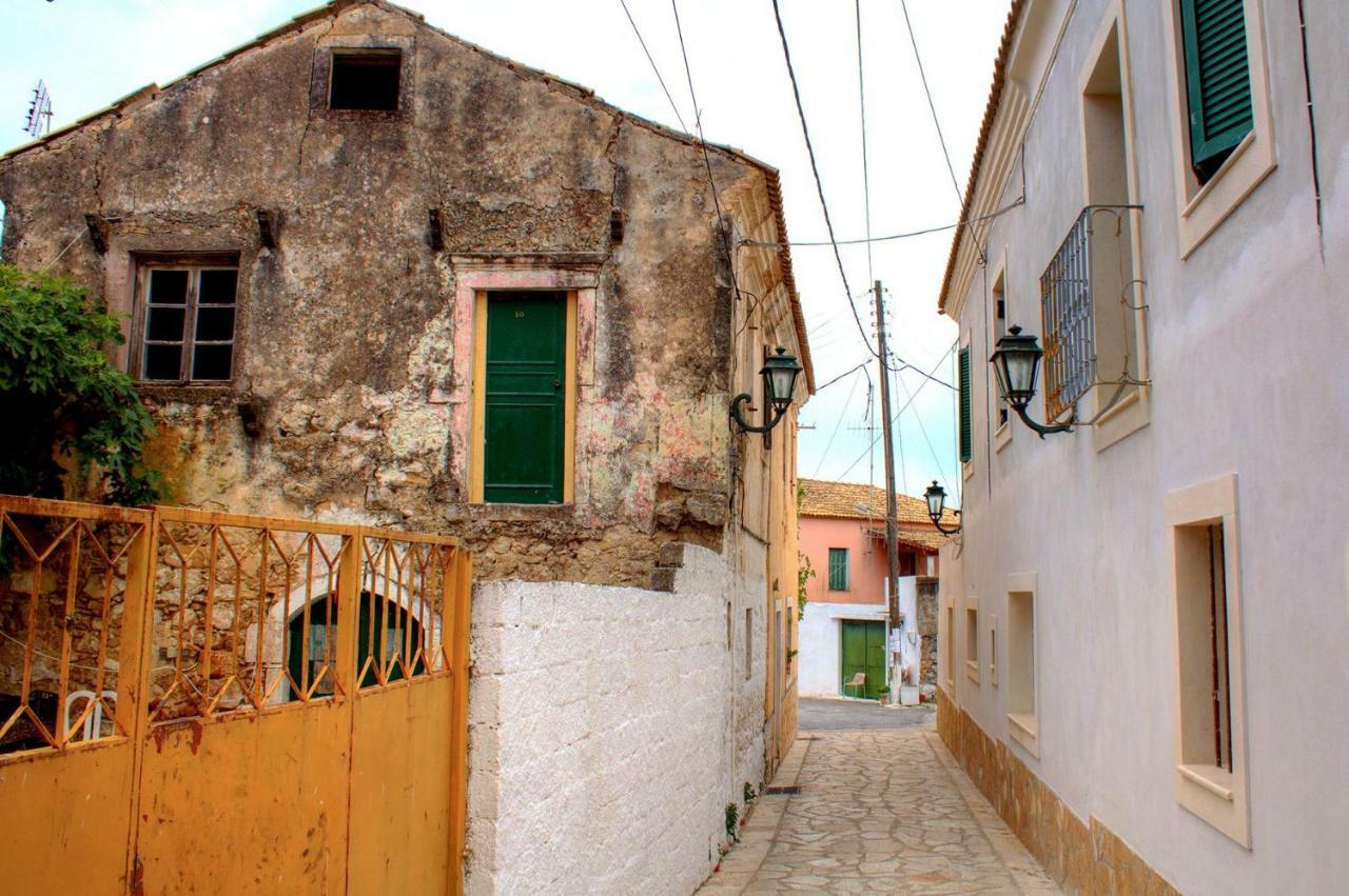 Country Traditional House In Corfu Village, Greece Sinarádes Exterior foto